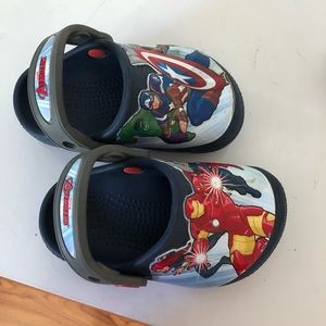 Toddler Avenger Crocs size 6